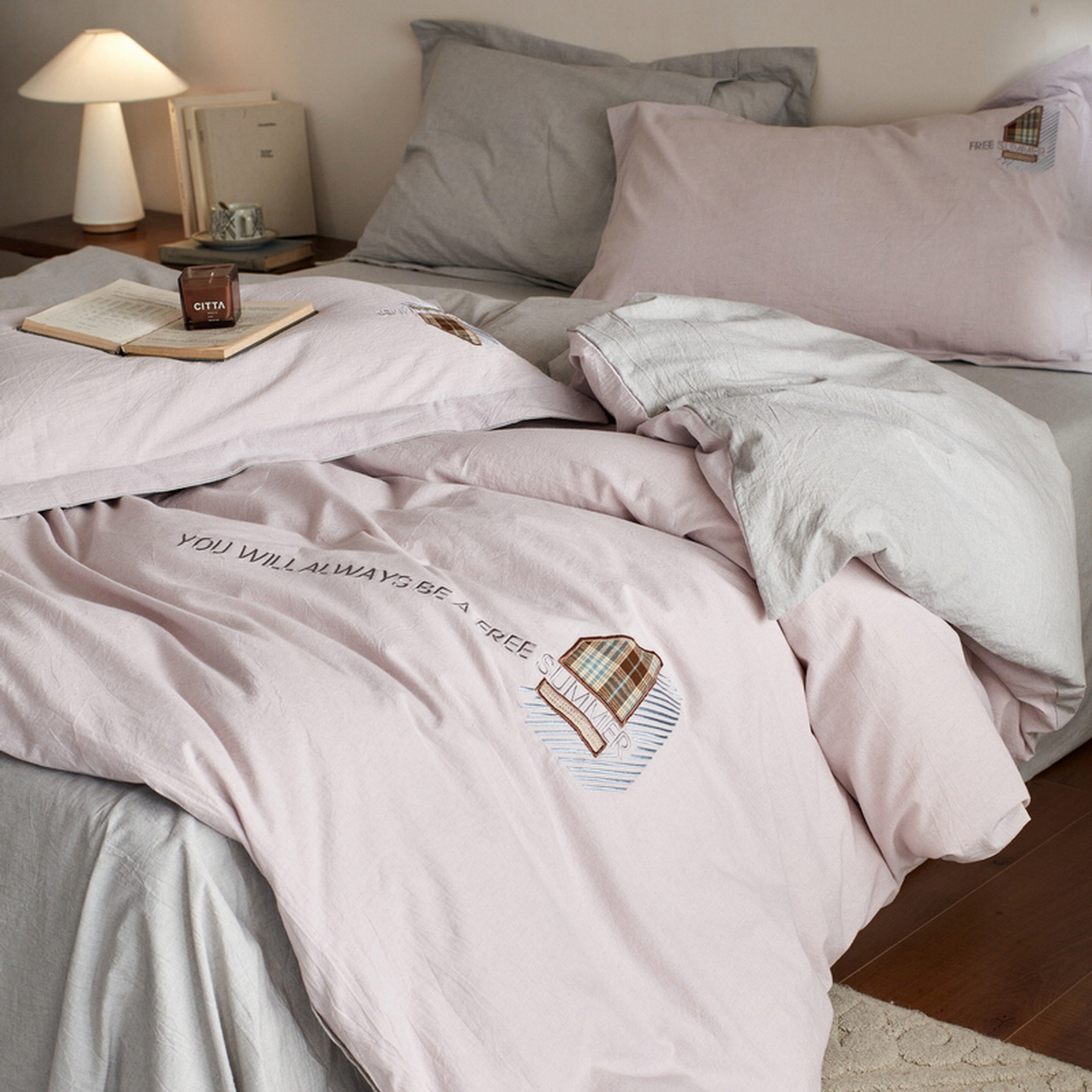 2026新款A类棉麻加厚款精艺贴布刺绣四件套--杰森系列 杰森-紫色+浅灰