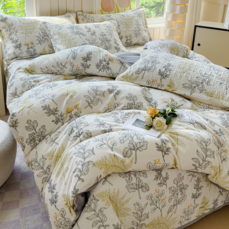 2025秋冬新款印花牛奶绒床盖四件套宽边加厚 直角款-艾米丽