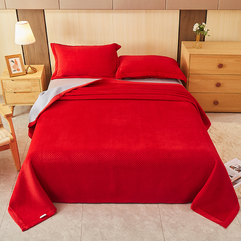 新款高密度牛奶绒多功能床盖 盖毯 150*200cm单床盖 靓丽红