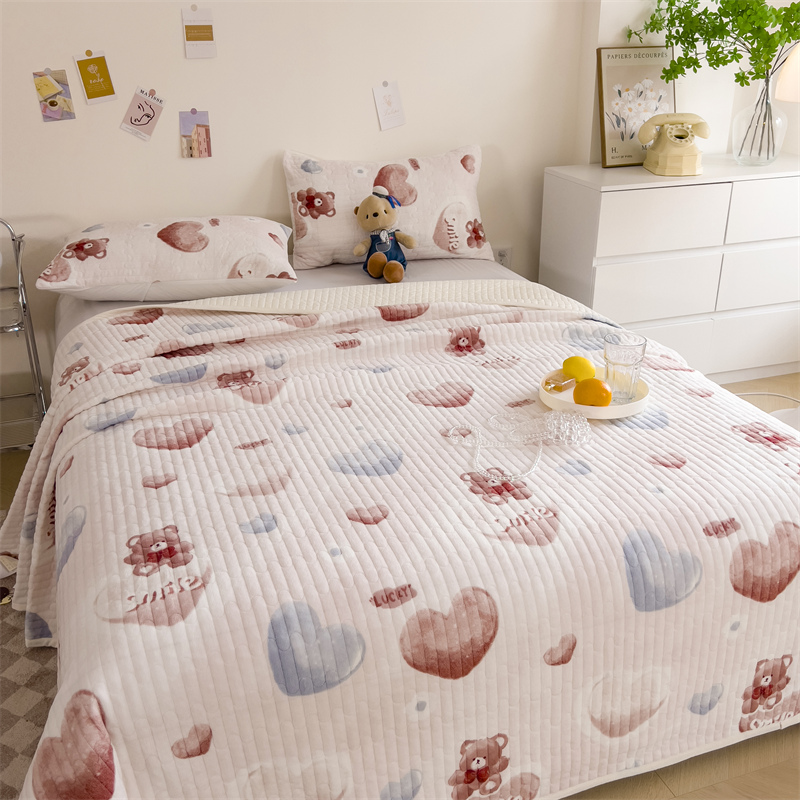 2023新款 A类牛奶绒大豆纤维夹棉床盖 床垫保护罩加厚款床单垫 48x74cm（二个枕套） 蜜罐熊