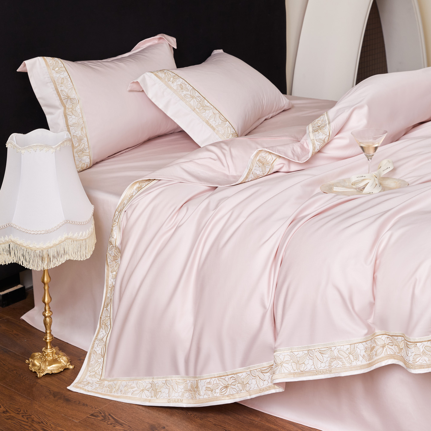 2025新款100S全棉CR工艺极简轻奢刺绣四件套-艾薇琳系列（风格一） 邂逅粉