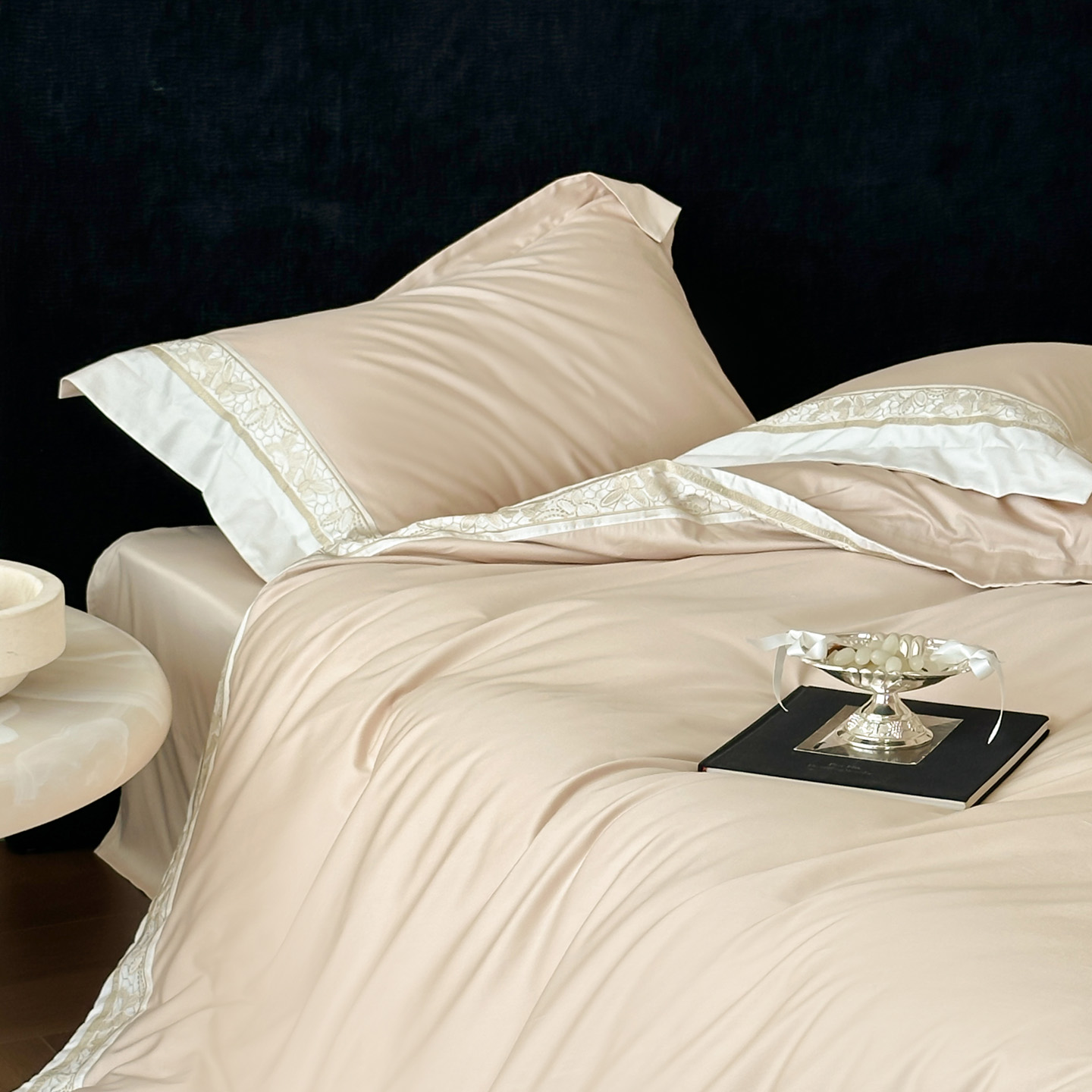 2025新款100S全棉CR工艺极简轻奢刺绣四件套-艾薇琳系列（风格二） 浅可可