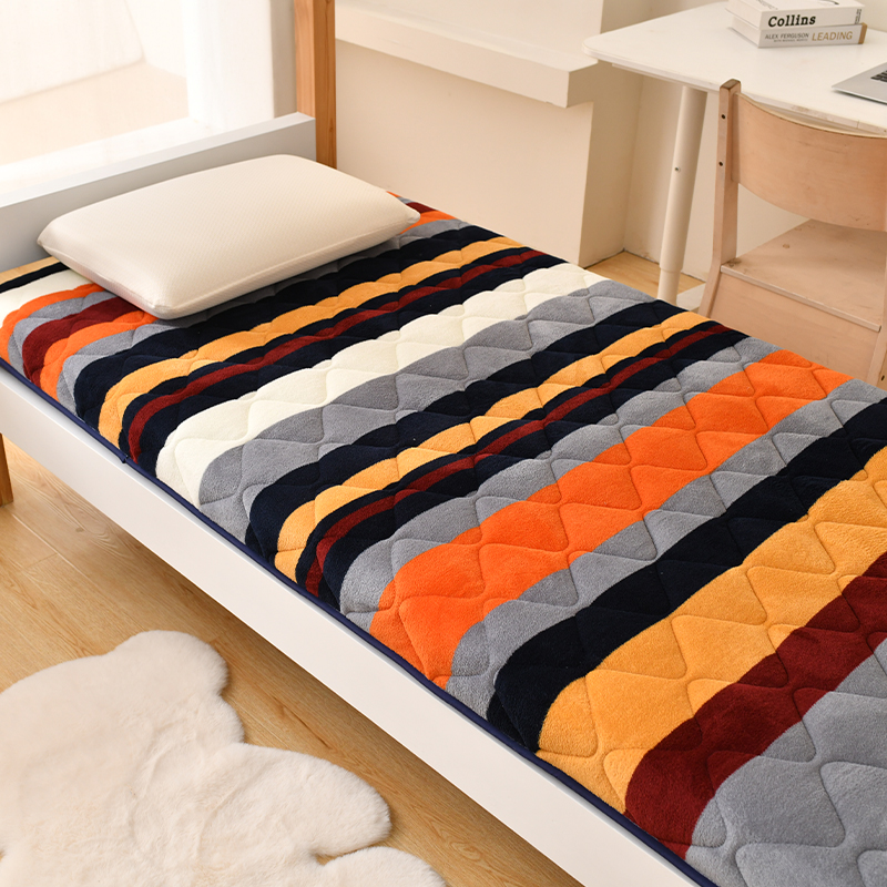 2024学生床垫上下铺床垫单人床垫保暖绒床垫海绵床垫0.9米床单人高中生床垫子 90*200（厚6cm） 原风景