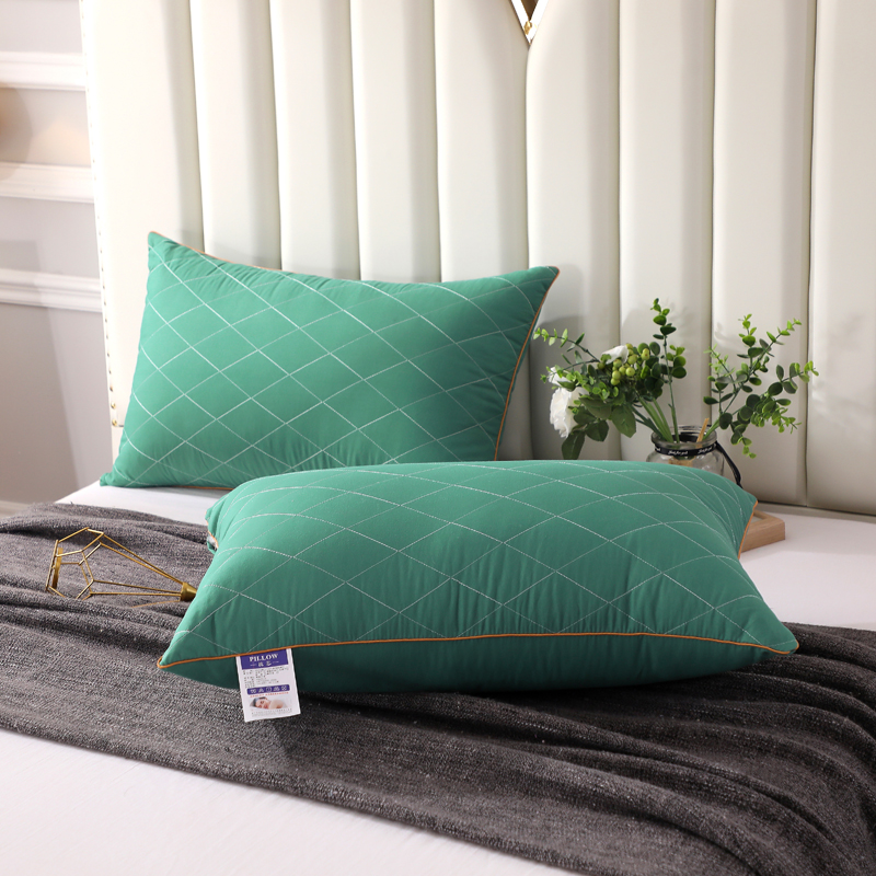 单面绗大方格枕芯 多彩枕头 绿色