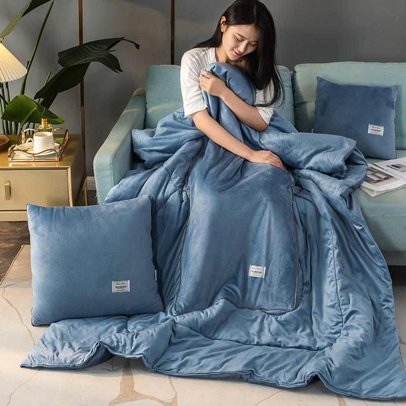 2021新款水晶绒贴布绣抱枕被 45x45cm展开120x160cm 浅蓝