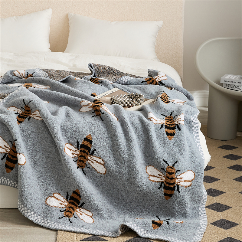 新款A类半边绒蜜蜂毯子盖毯休闲毯旅行毯午睡毯沙发毯床尾巾 130*160cm 蜜蜂