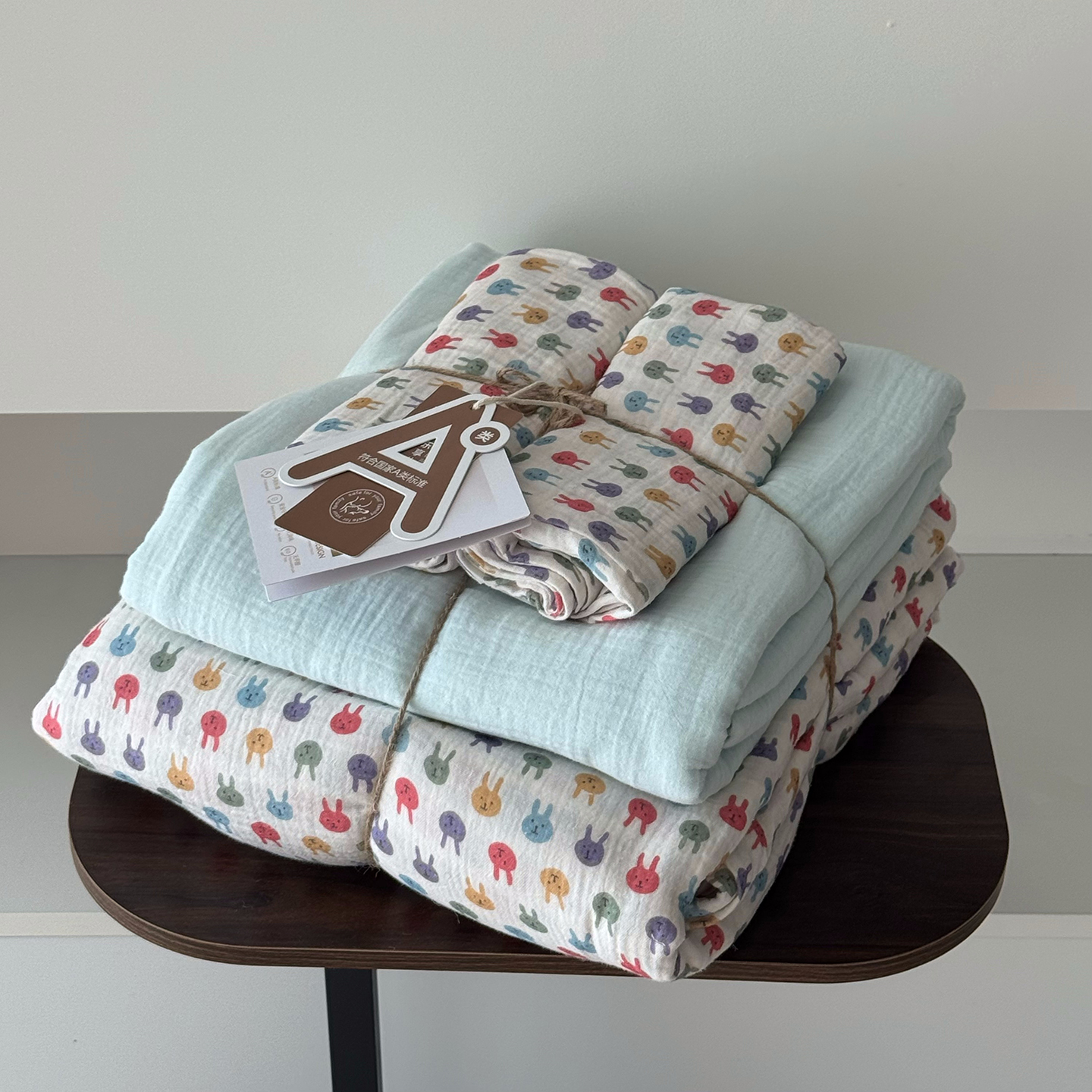 2025新款全棉基础款印花四件套 元气小兔蓝