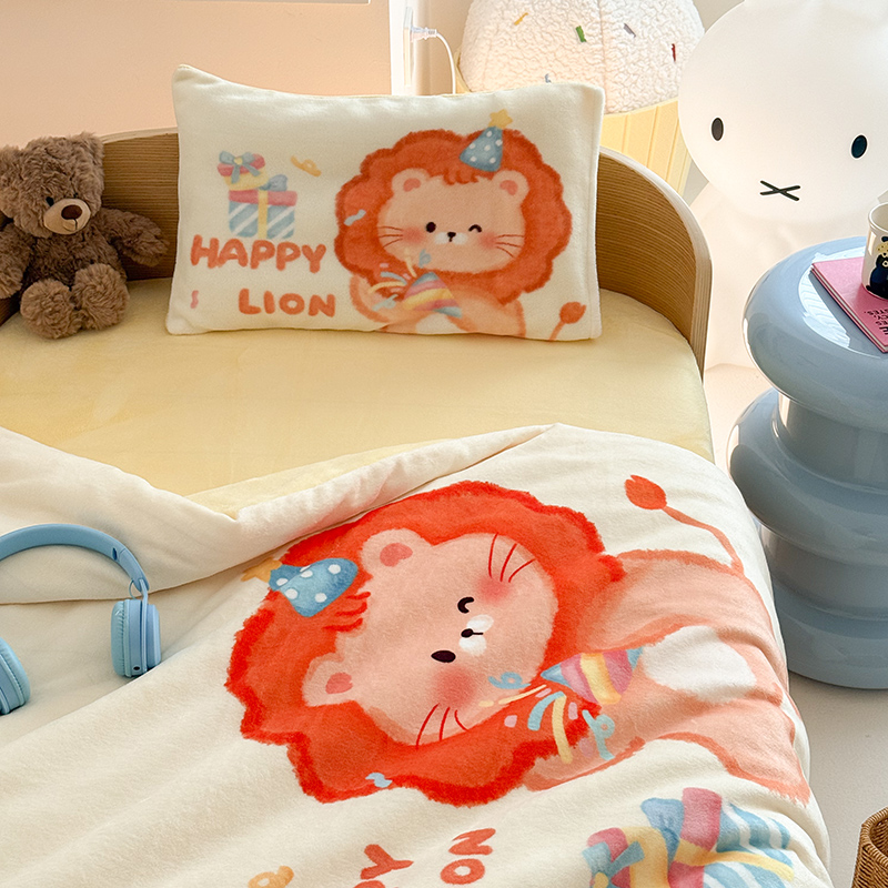 2025新款大版印花牛奶绒儿童枕套枕芯幼儿园枕套枕芯 萌小狮