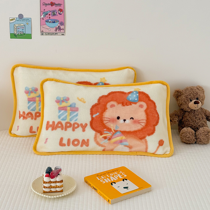 2025年原创大版牛奶绒枕套 枕芯 儿童枕套 枕芯 幼儿园枕套枕芯  牛奶绒-萌小狮