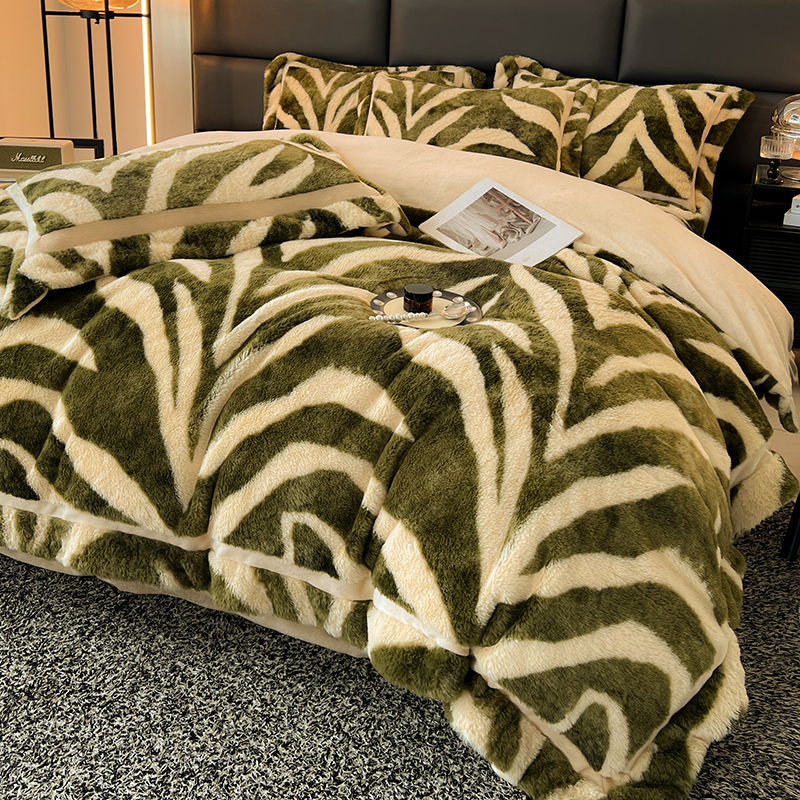 2025新款皮草绒双拼角工艺四件套