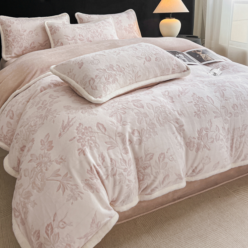 2025新款立体雕花牛奶绒四件套系列