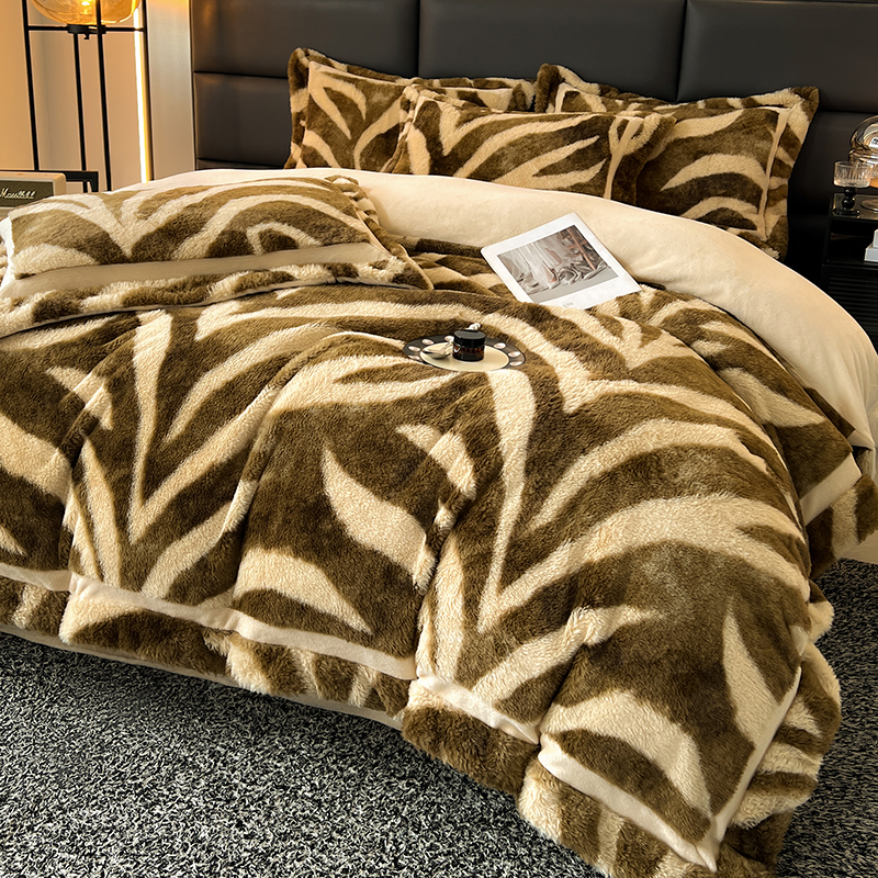 2025新款皮草绒双拼角工艺四件套