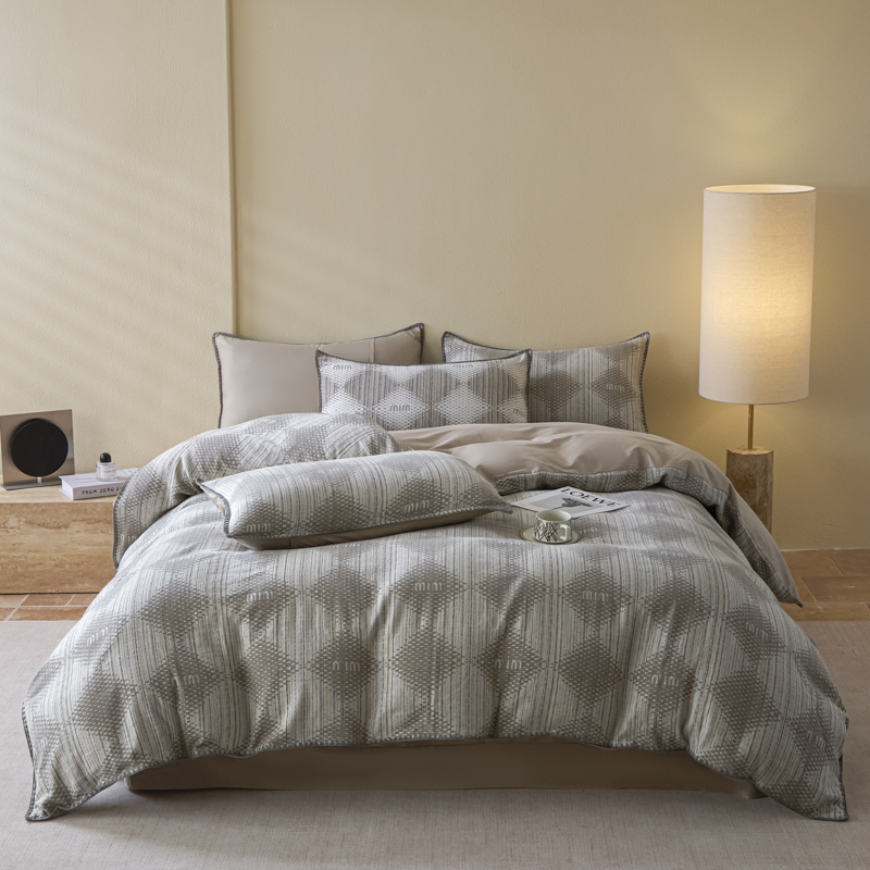 2025新款亲肤全棉三层纱提花四件套