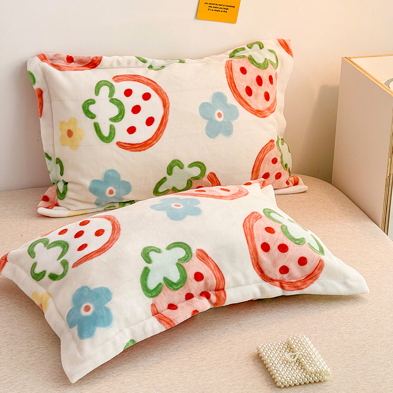 2023新款牛奶绒印花信封枕套枕芯+枕套组合装 30*50cm/对 甜甜草莓
