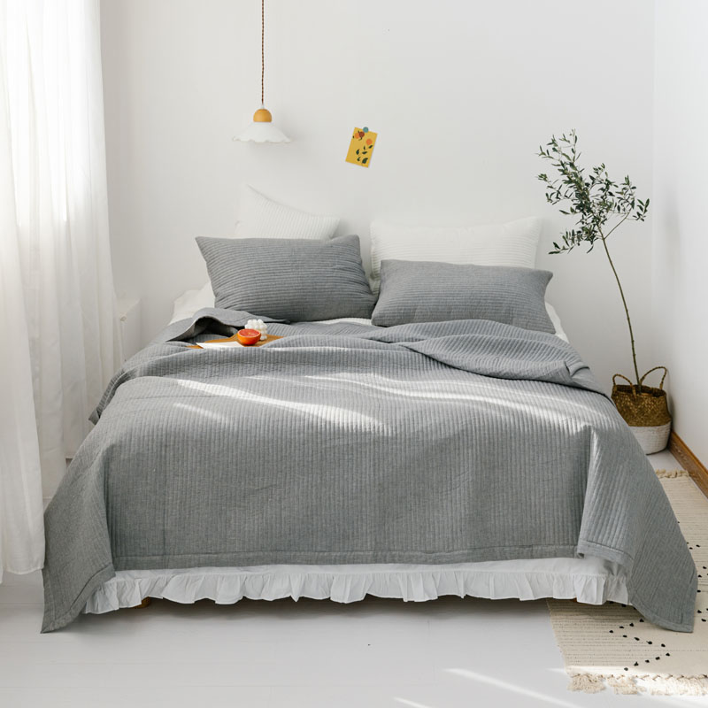 2020新款色织水洗棉夹棉床盖 单床盖160cmx210cm 浅灰色
