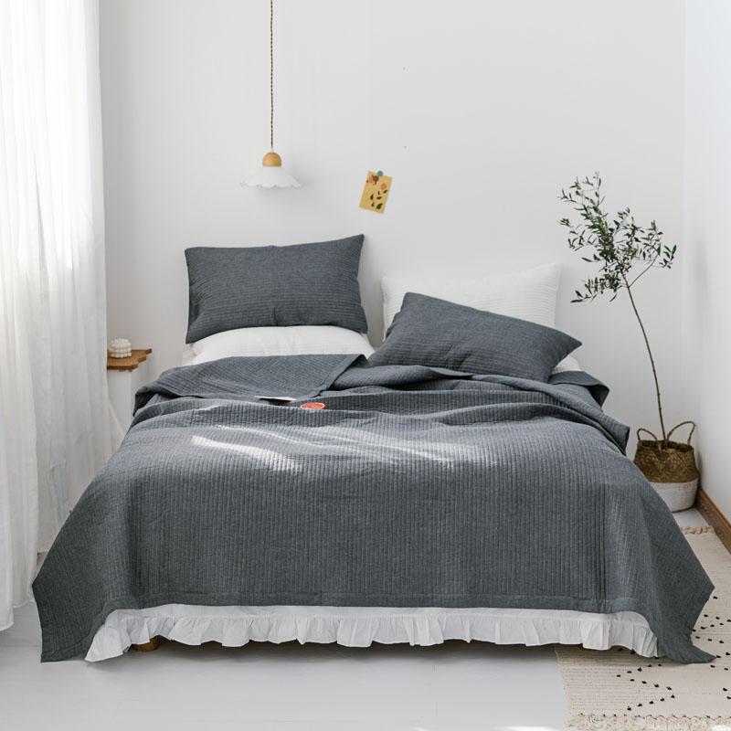 2020新款色织水洗棉夹棉床盖 单床盖160cmx210cm 深灰色