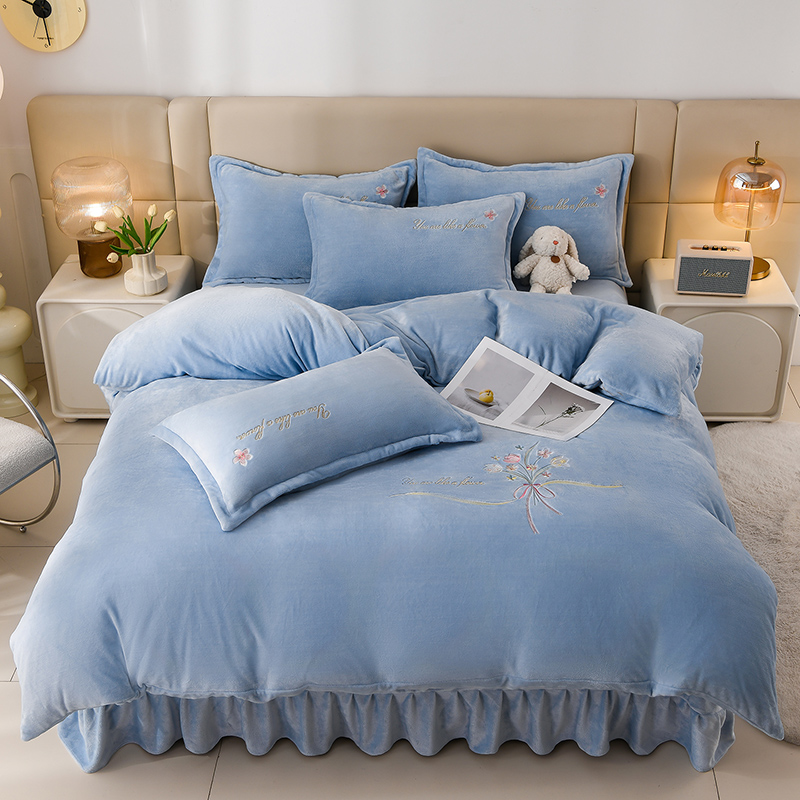 2025新款高克重牛奶绒刺绣四件套 郁金香-天蓝
