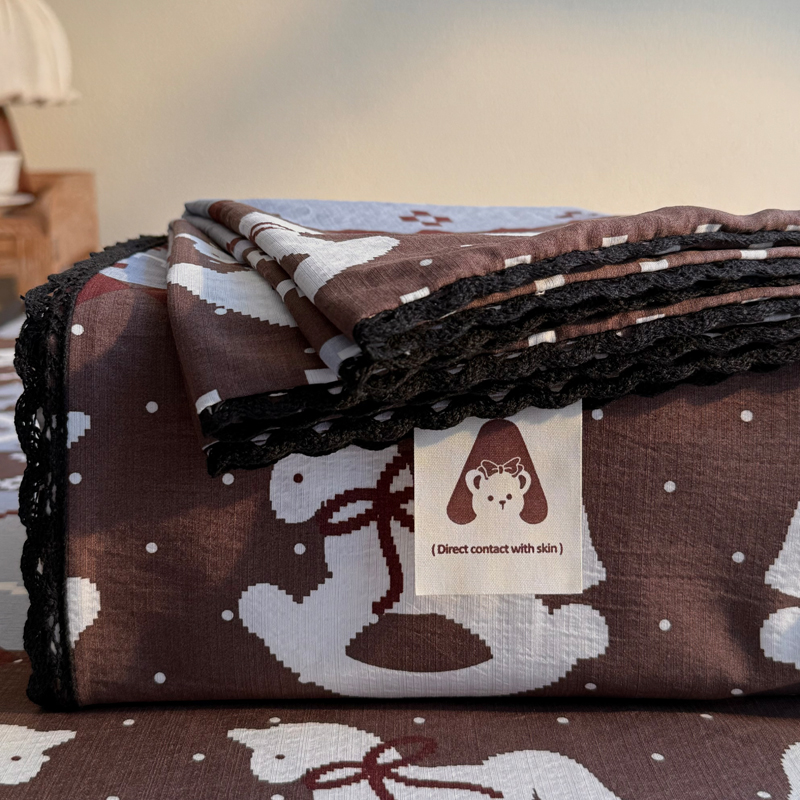 2026新款黑花边单床单 棕糖木马