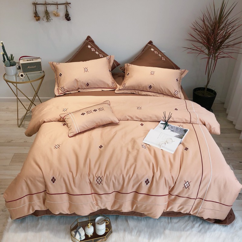 2019新品实拍  高定刺绣长绒棉四件套 瑞贝卡 1.5m（5英尺）床（牛皮纸礼盒） 瑞贝卡