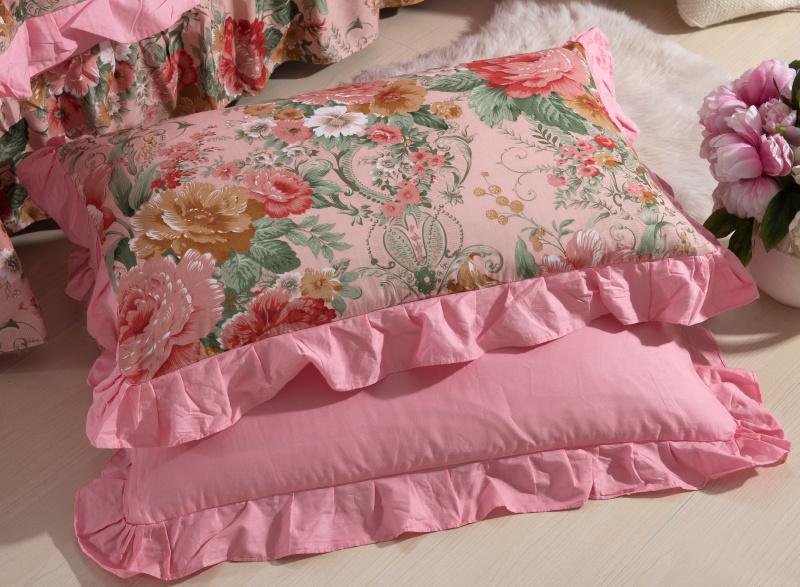单品枕套类11  全棉 轻奢艳装素裹花边枕套 45cm*74cm 粉红
