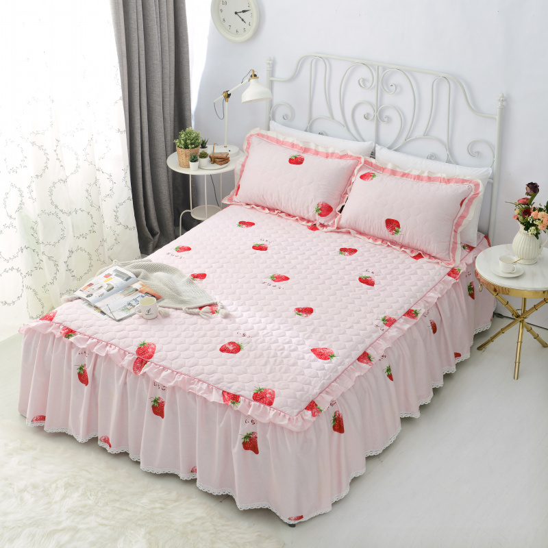 单品床罩类5-3：全棉暖冬系列小蕾丝夹棉床裙 150cmx200cm 草莓