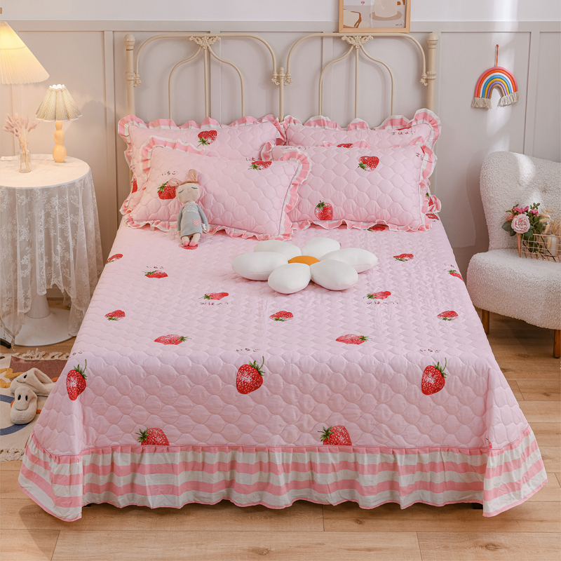 2022新款全棉印花夹棉床单/床盖 250*250cm+同款枕套一对 草莓