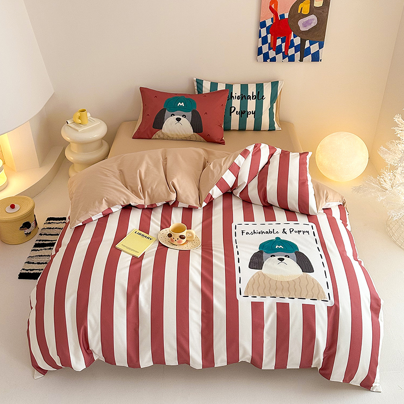 2025新款全棉13372卡通大版数码印花三件套四件套 时尚小狗