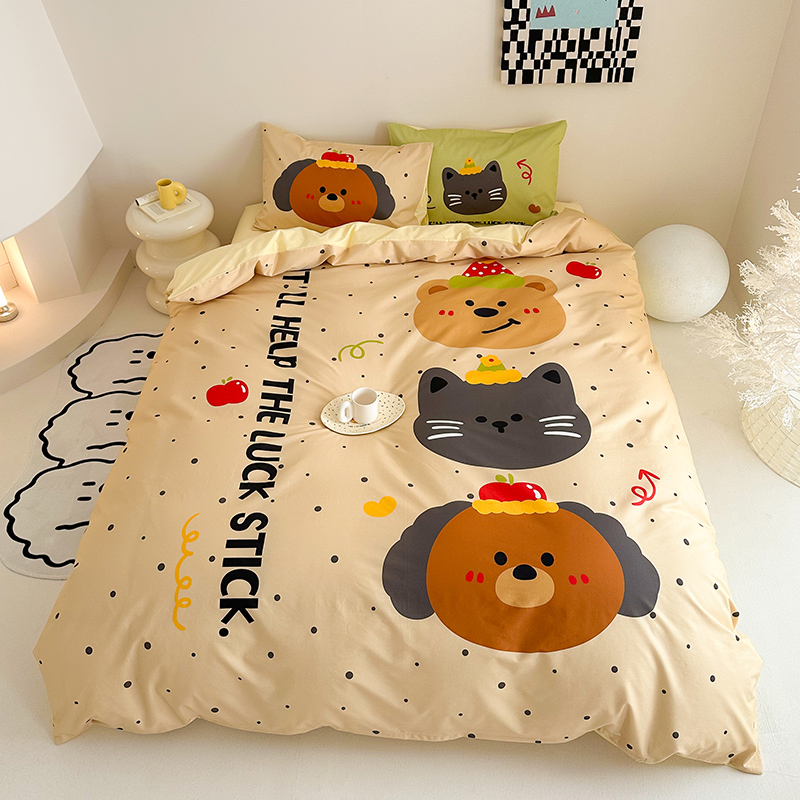 2025新款全棉13372卡通大版数码印花三件套四件套 幸运小队（卡其）