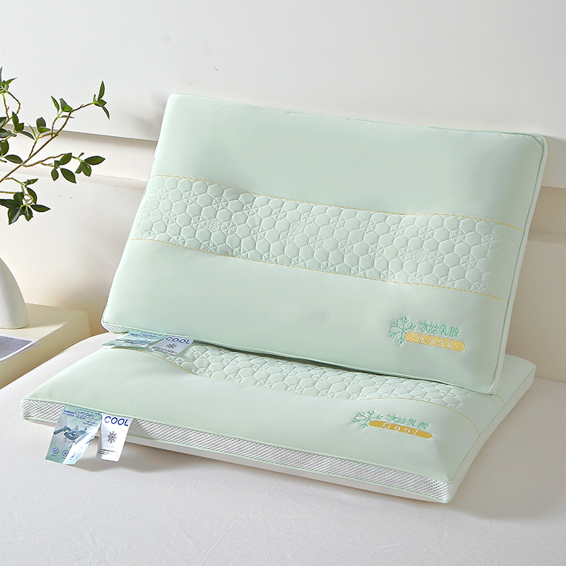 2024新款冰丝乳胶枕芯定型护颈助眠枕头成人家用头枕 48*74cm/只 水绿
