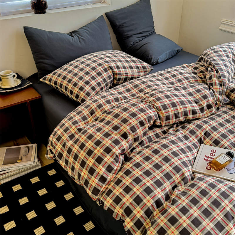 2025新款简约复古风水洗棉格子四件套 柏林+黑