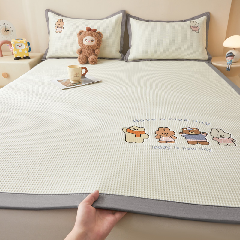 2026新款卡通绣花小红书爆款 凉豆豆绣花床席床笠 可水洗床席床笠--床席款