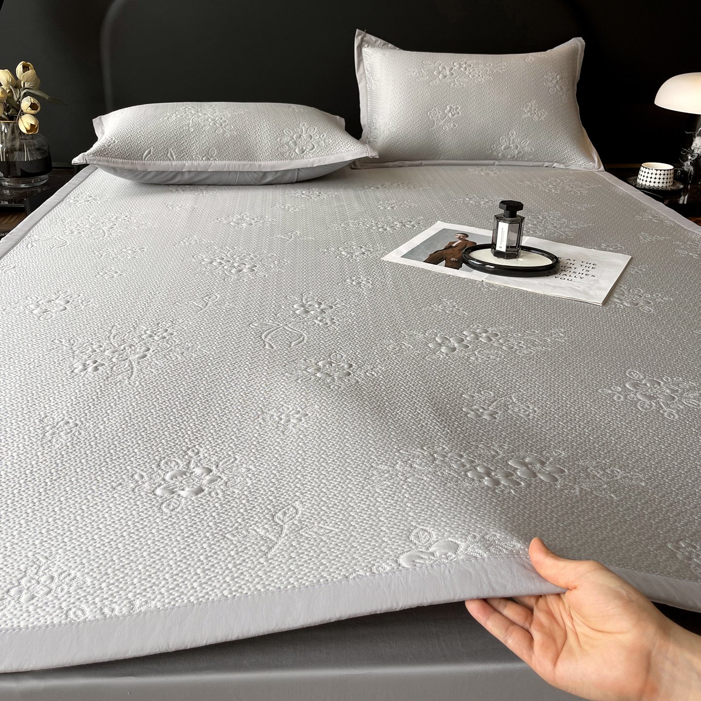 2026新款提花浮雕冰豆豆凉感席三件套-浅夏花结