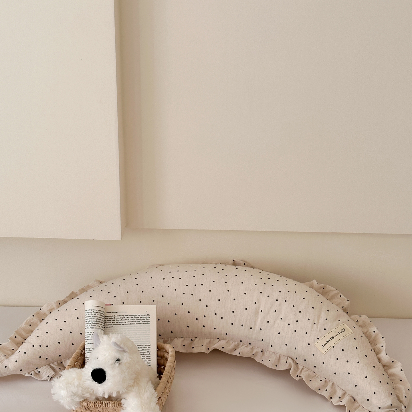 2026新款全棉花边月亮棉麻抱枕 波点