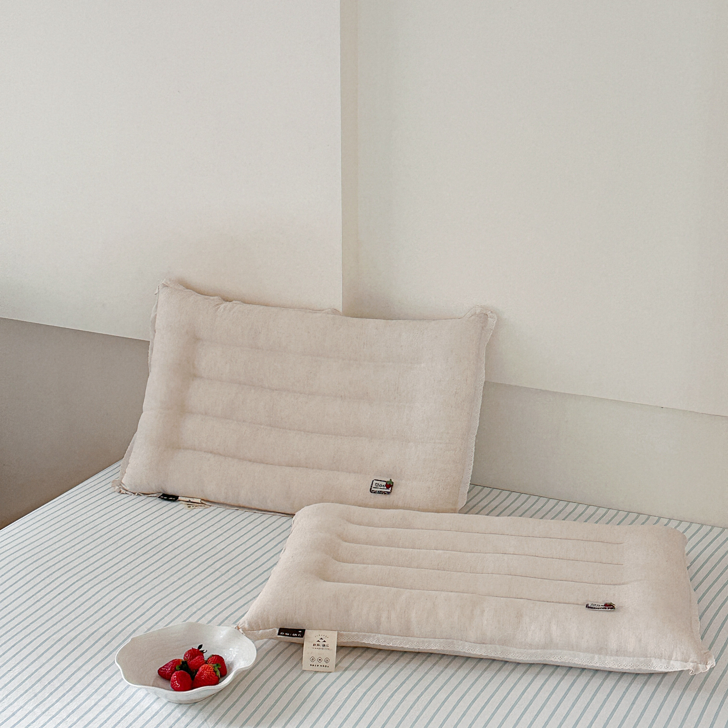 2026新款草莓花边棉麻低枕枕头枕芯