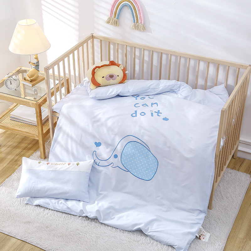 2021新款小甜心幼儿园儿童床品套件 120*150被套三件套 蓝色小飞象