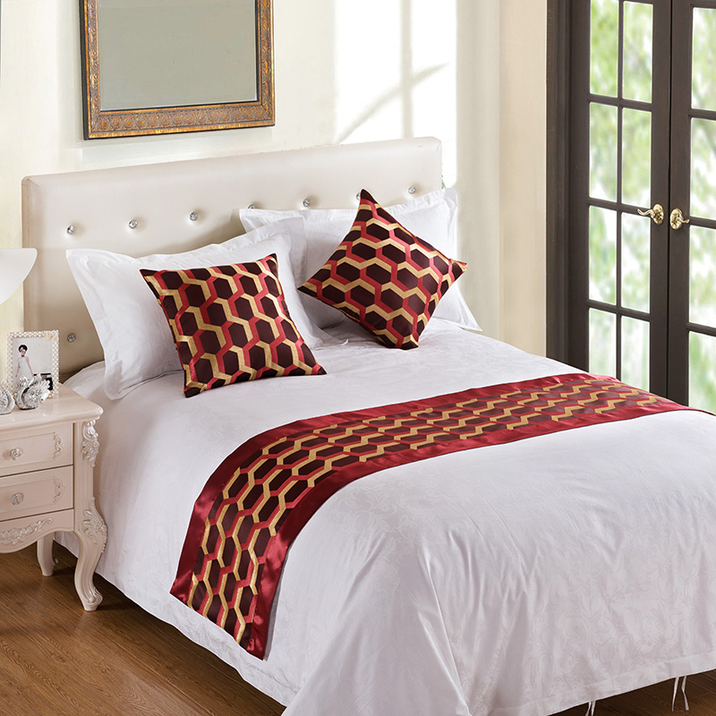 2022新款酒店宾馆配套床上用品床尾巾床旗抱枕糖果枕系列 1.2米床用 红色菱格