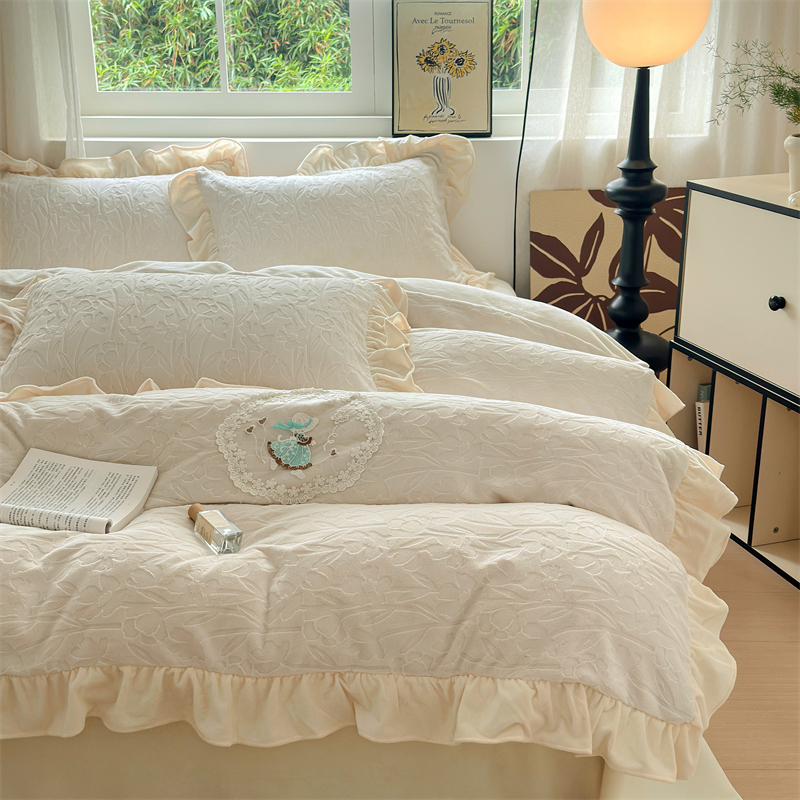 2025新款蝴蝶花边款剪花提花牛奶绒四件套（含买家秀和质检报告） 蝴蝶花边款-盛夏-粉