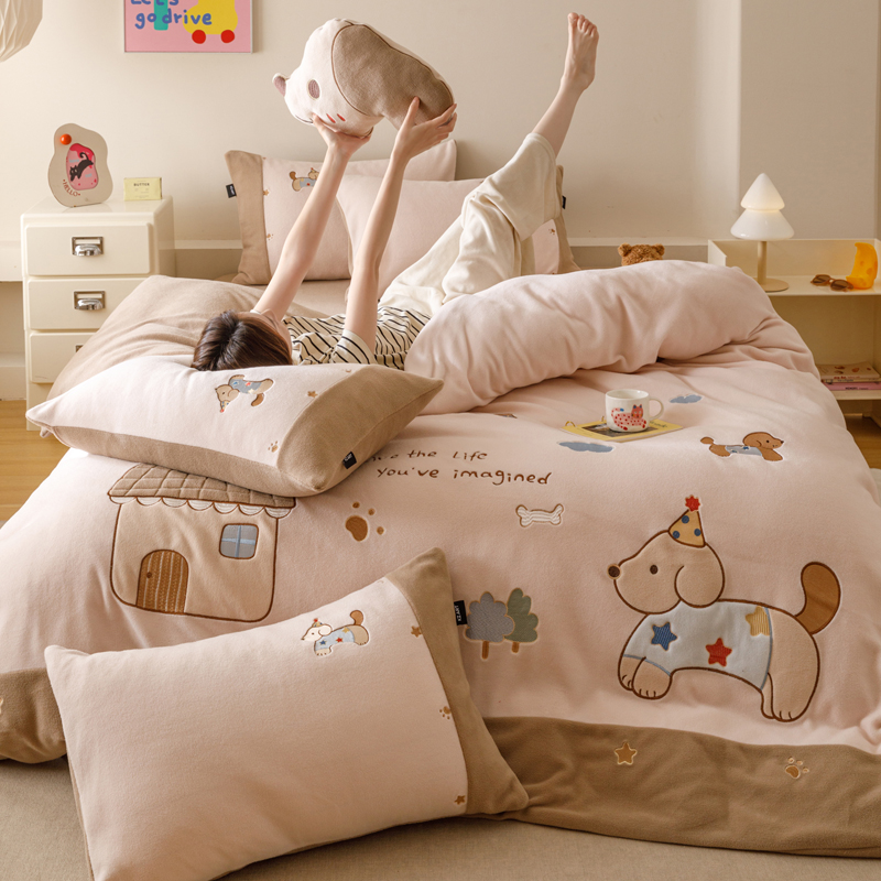 2025秋冬仿羊绒毛呢触感蒂芙呢绒— 小狗可乐 小狗可乐-粉