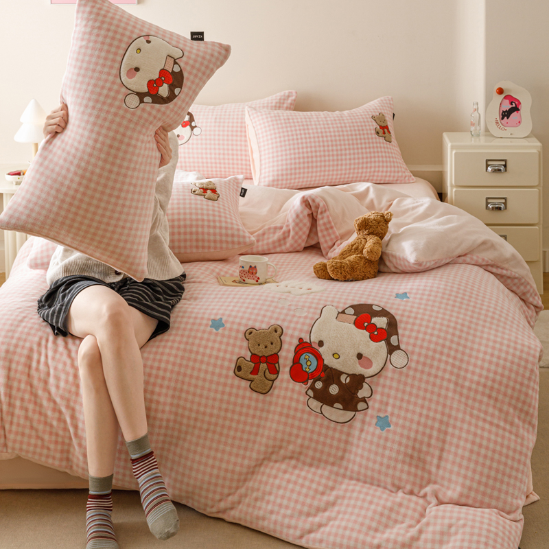 2025秋冬德国奶芙绒萌趣贴布绣 – HELLO凯琪猫 HELLO凯琪猫-粉