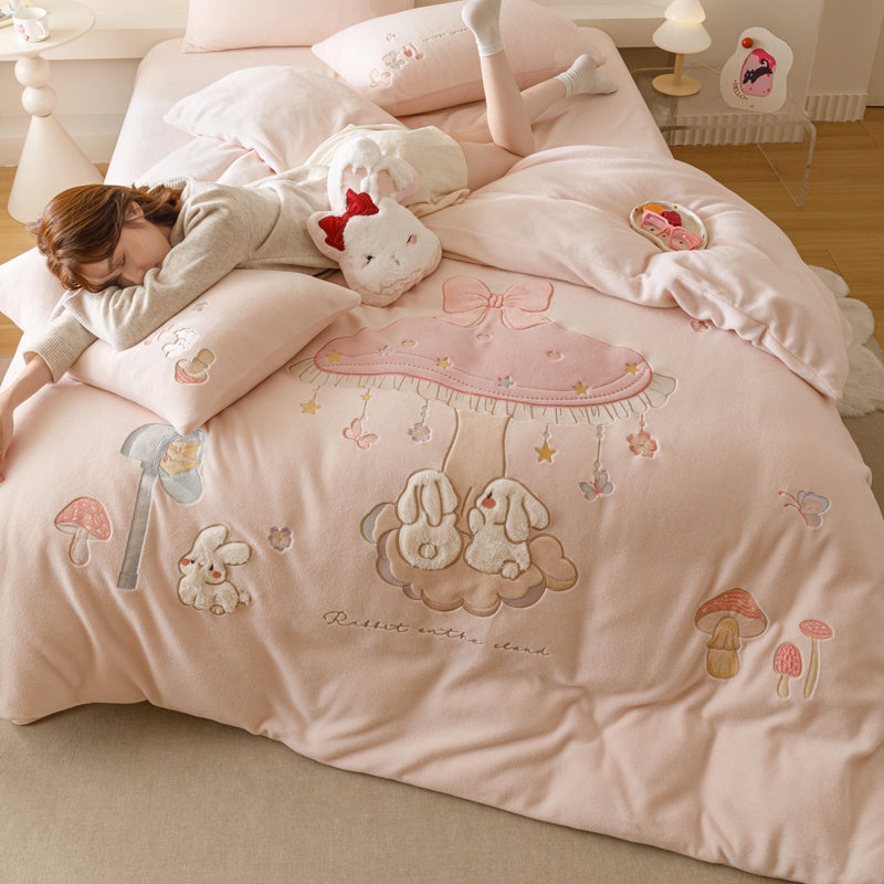 2025秋冬仿羊绒毛呢触感蒂芙呢绒— 蘑菇小精灵 蘑菇小精灵-粉