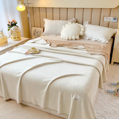 2022新款华夫格牛奶绒双层复合毛毯空调毯休闲毯 150*200±5cm 华夫格-乳杏白