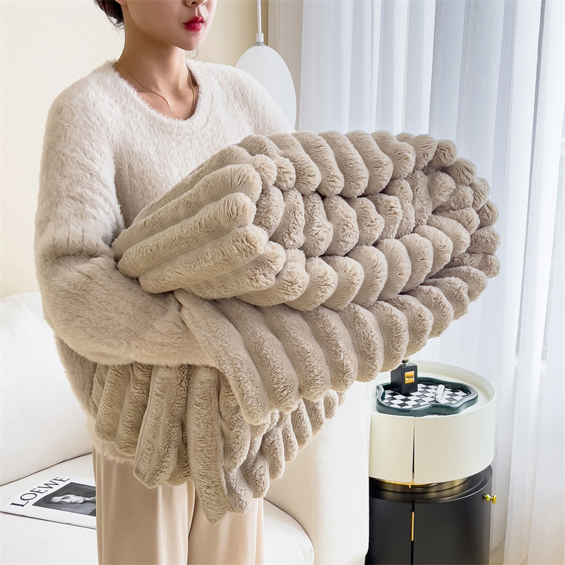 2023新款时尚多功能兔绒毛毯 1.5*2.0m单毛毯 兔毛卡其
