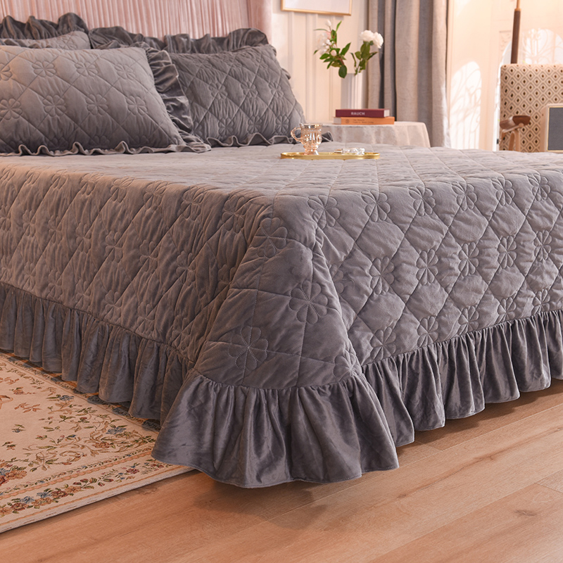 床盖 夹棉床单 水晶绒床盖床裙三件套 190x235cm 适合1.-2-1.3 烟灰