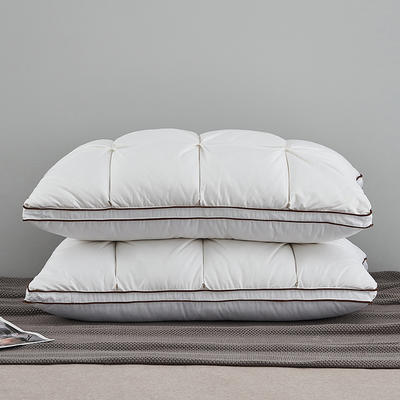 80支柔赛丝三层羽绒枕-面包款 羽绒枕白鹅绒枕头枕芯（48*74cm/只） 白色低枕