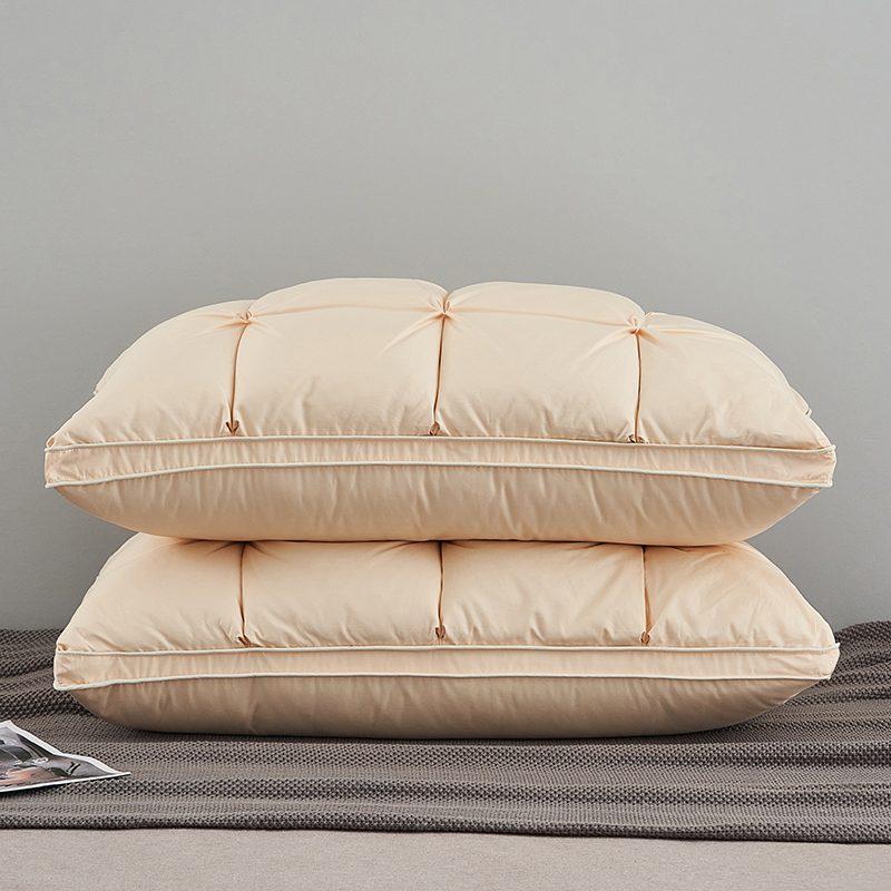 80支柔赛丝三层羽绒枕-面包款 羽绒枕白鹅绒枕头枕芯（48*74cm/只） 黄色低枕