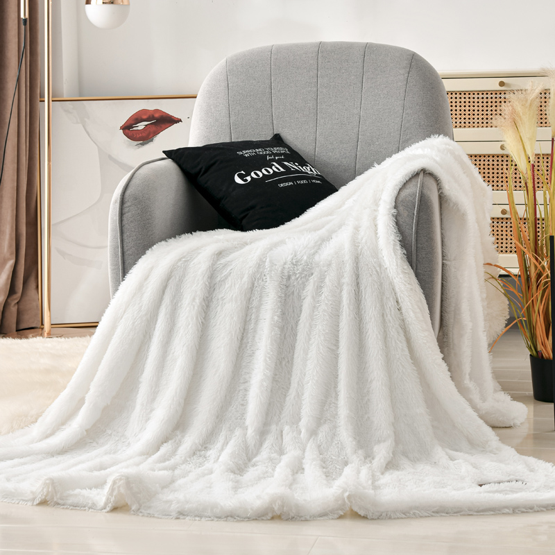 2021新款多功能双层超柔长毛毯空调毯毛绒被套带拉链 200X220cm 增白色