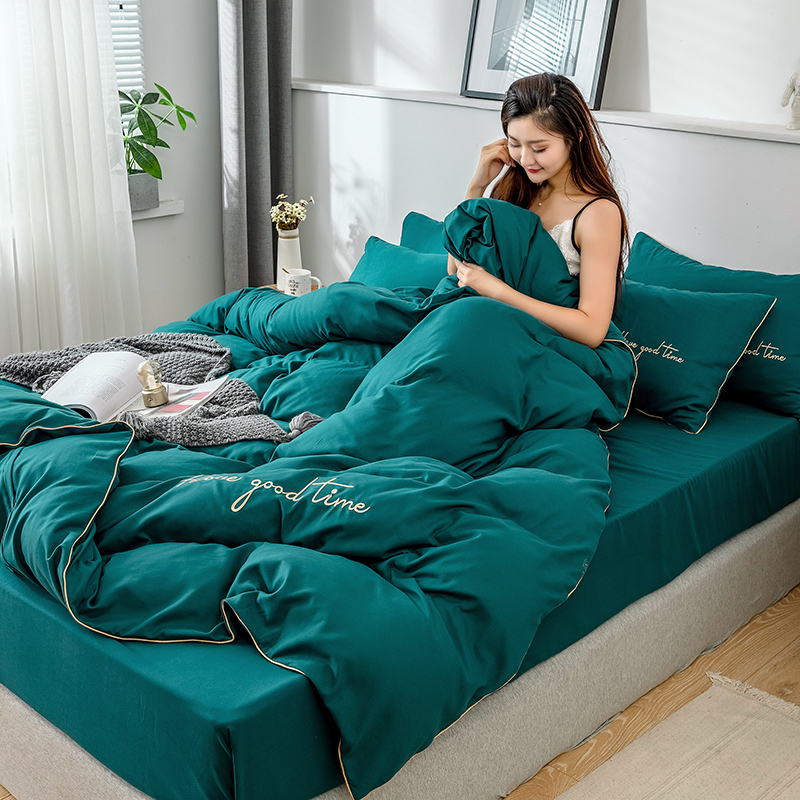 2019新款-60长绒棉绣花四件套 床单款四件套1.5m（5英尺）床 美好时光-深绿