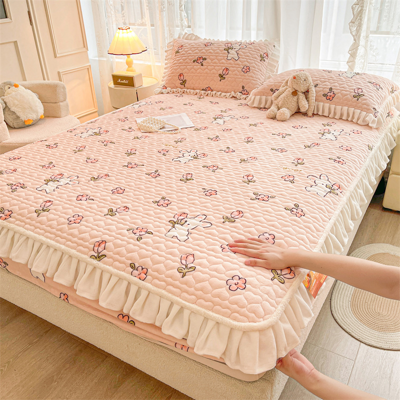 2025秋冬新款牛奶绒花边床笠保暖印花夹棉床笠床垫保护套 牛奶绒花边床笠-甜甜小兔