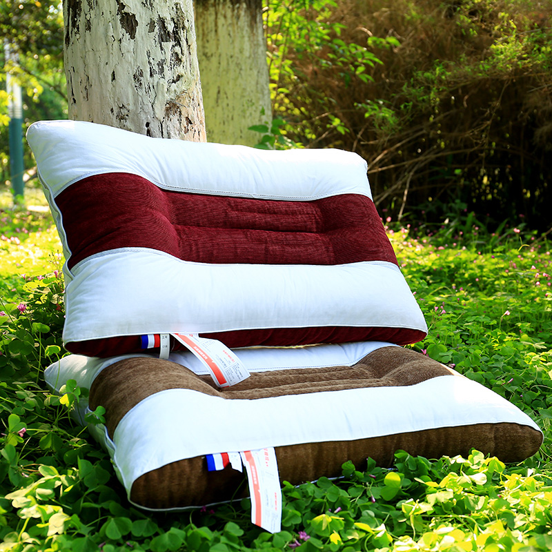 纯棉中条保健护颈枕芯安睡枕头两色可选 咖色