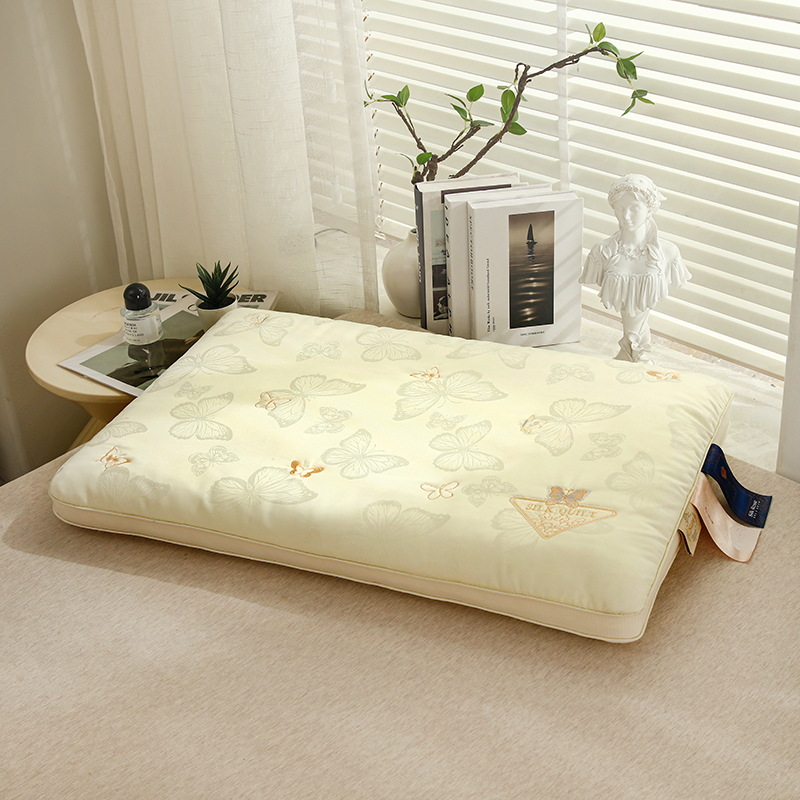 2025新款蝶舞蚕丝低枕头枕芯 米黄色